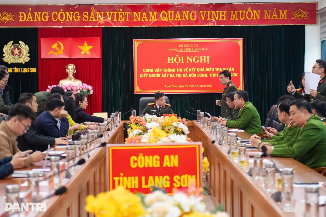 Điều tra, thu thập chứng cứ và xác định nạn nhân và nghi phạm