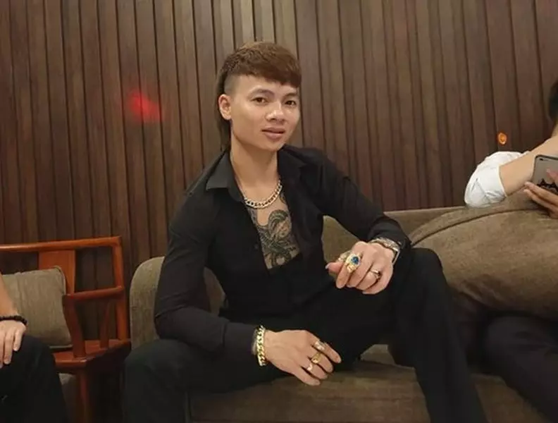 Sinh ra trong hoàn cảnh khó khăn