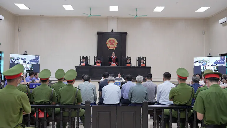 01/11/2024 - Tuyên án sơ thẩm đối với 13 bị cáo