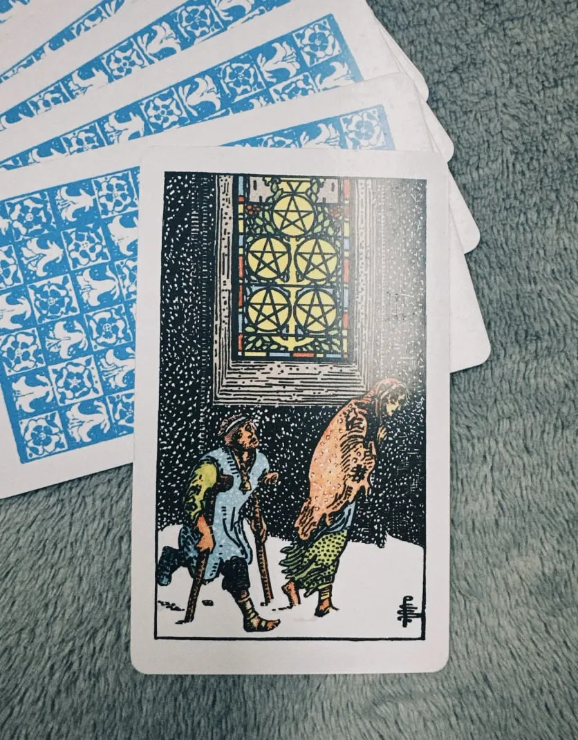Câu chuyện về Five of Pentacles trong 78 lá bài Tarot