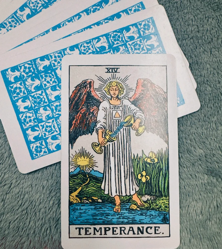 2. Câu chuyện về Temperance trong 78 lá bài Tarot