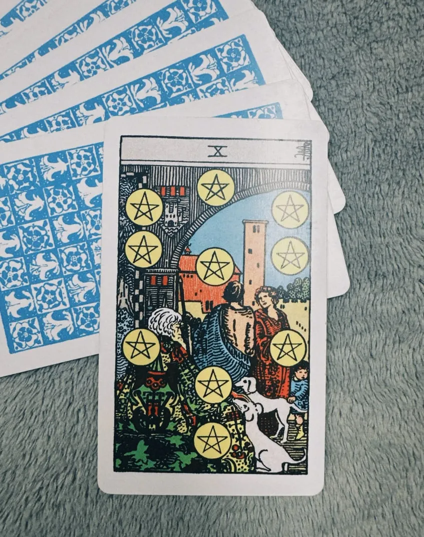 Câu chuyện về Ten of Pentacles trong 78 lá bài Tarot