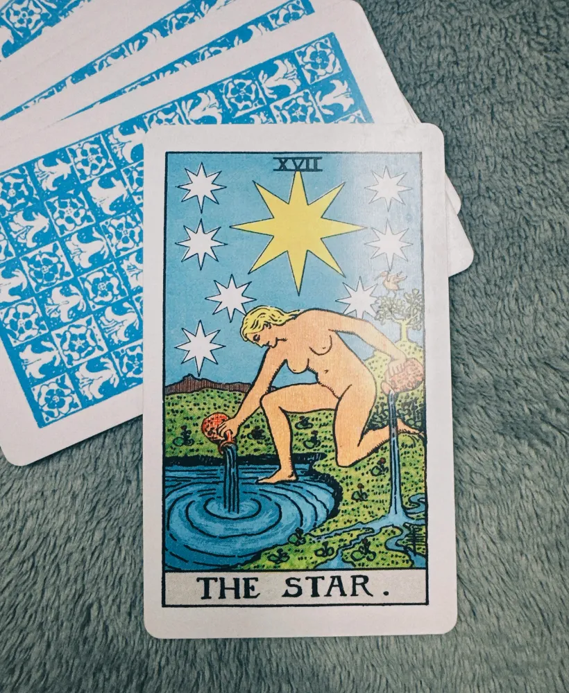 Câu chuyện về The Star trong 78 lá bài Tarot