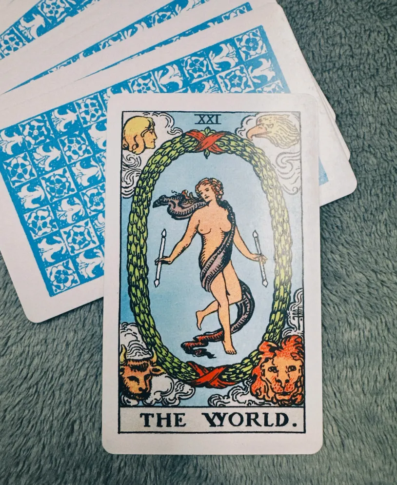Câu chuyện về The World trong 78 lá bài Tarot