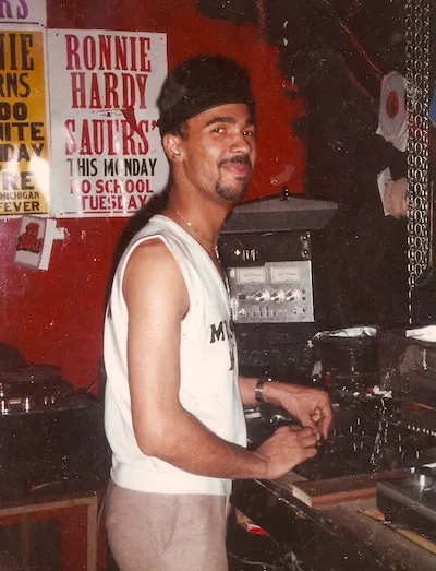 Lịch Sử Ra Đời - Từ Những "Thánh Đường" Underground