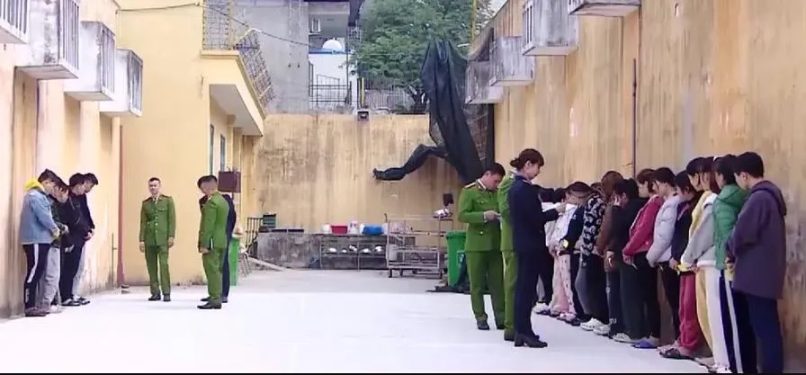 Buôn bán thuốc giả thu lợi bất chính hơn 1 tỷ đồng bị xử lý hình sự ra sao?