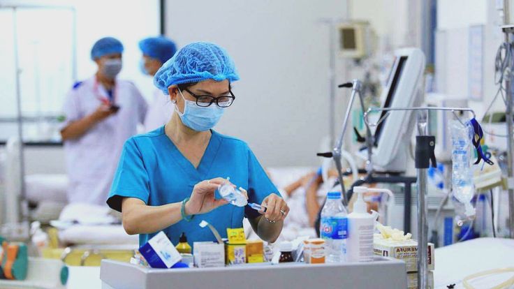 Người cấp thuốc nhầm gây hậu quả có thể bị cấm hành nghề không?