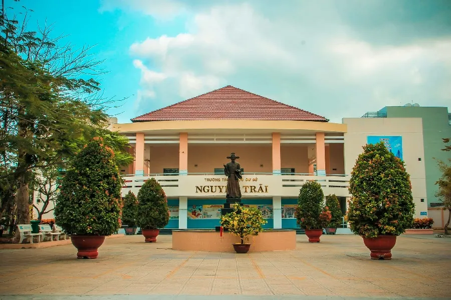 Trường THCS Nguyễn Trãi